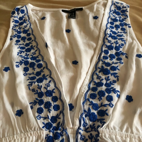 Embroidered Tank Top - Picture 2 of 4